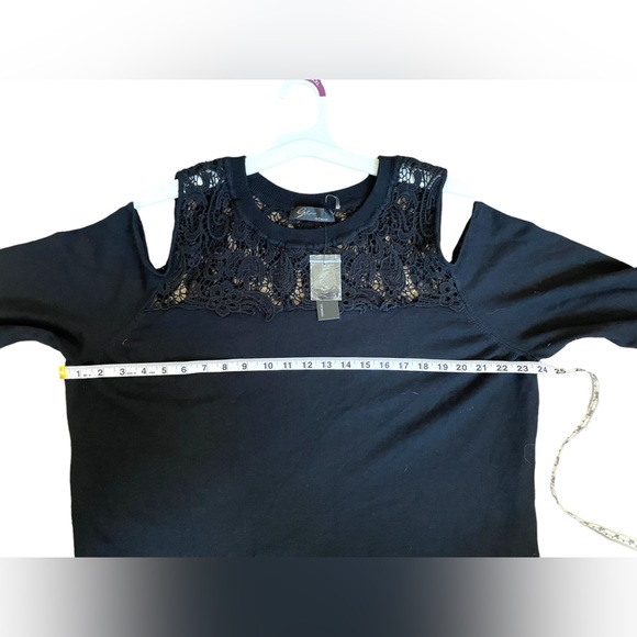 Black cold shoulder top - Picture 7 of 8